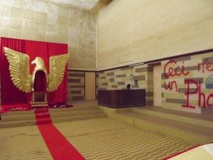 Art contemporain africain - Dak'Art 2016 : tr&ocirc;ne des dictateurs d&eacute;chus 